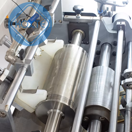 Macchina per la produzione di sacchetti di carta per acquisti Kraft Brown a fondo quadrato completamente automatica per lo shopping online con stampa di sacchetti SOS in linea